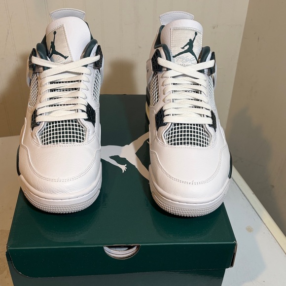 Jordan 4 Retro white/Oxidized green NIB